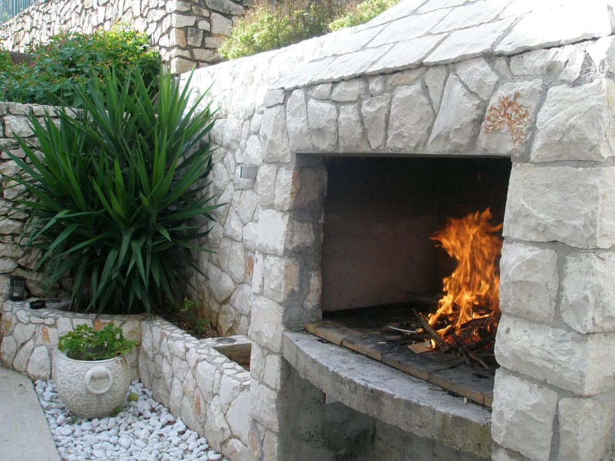 סגט ווראנייצה Apartments Frano מראה חיצוני תמונה